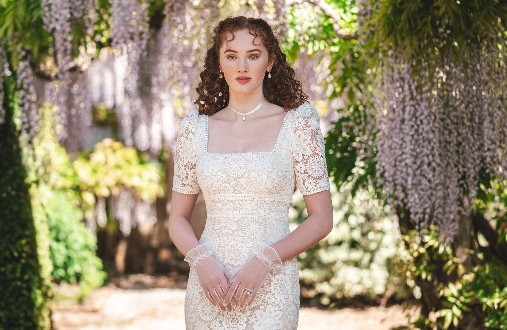 Bridgertonin morsiuspuvut - Allure Bridals